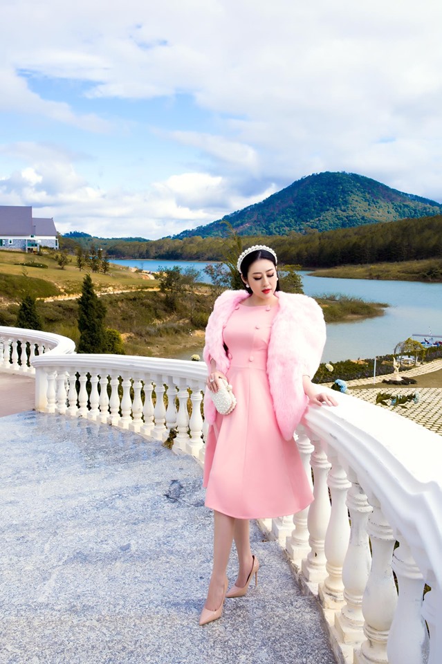 Xã hội - Nữ hoàng sắc đẹp Kim Trang tung bộ ảnh khoe nhan sắc xinh đẹp tại Đà Lạt (Hình 4).
