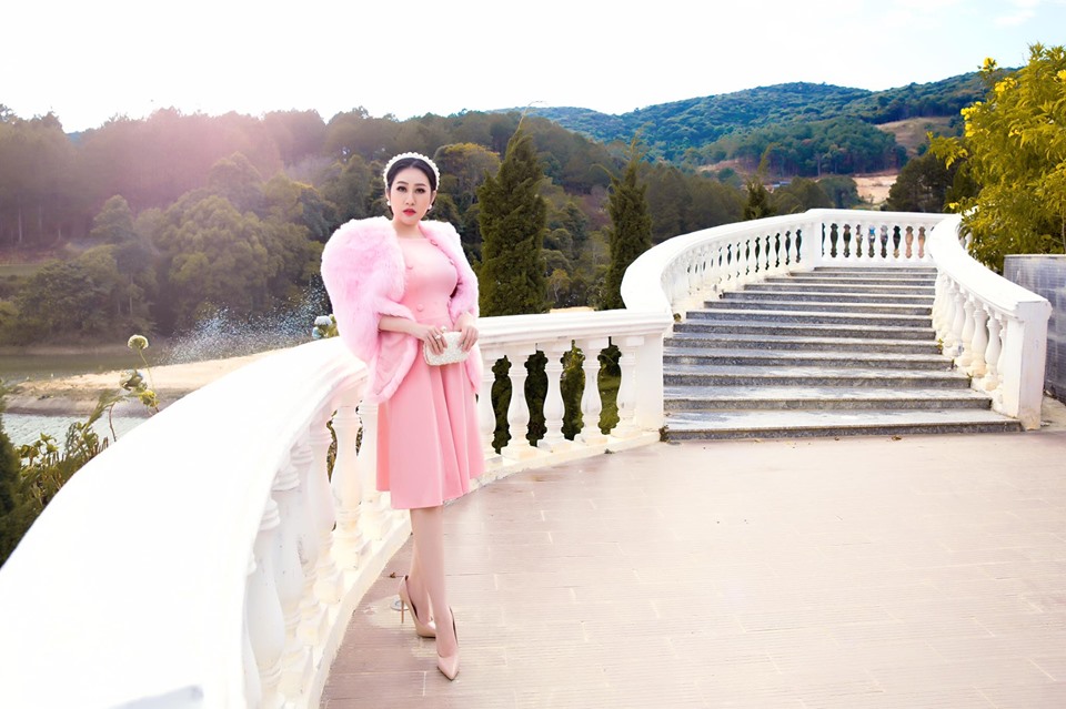 Xã hội - Nữ hoàng sắc đẹp Kim Trang tung bộ ảnh khoe nhan sắc xinh đẹp tại Đà Lạt (Hình 5).