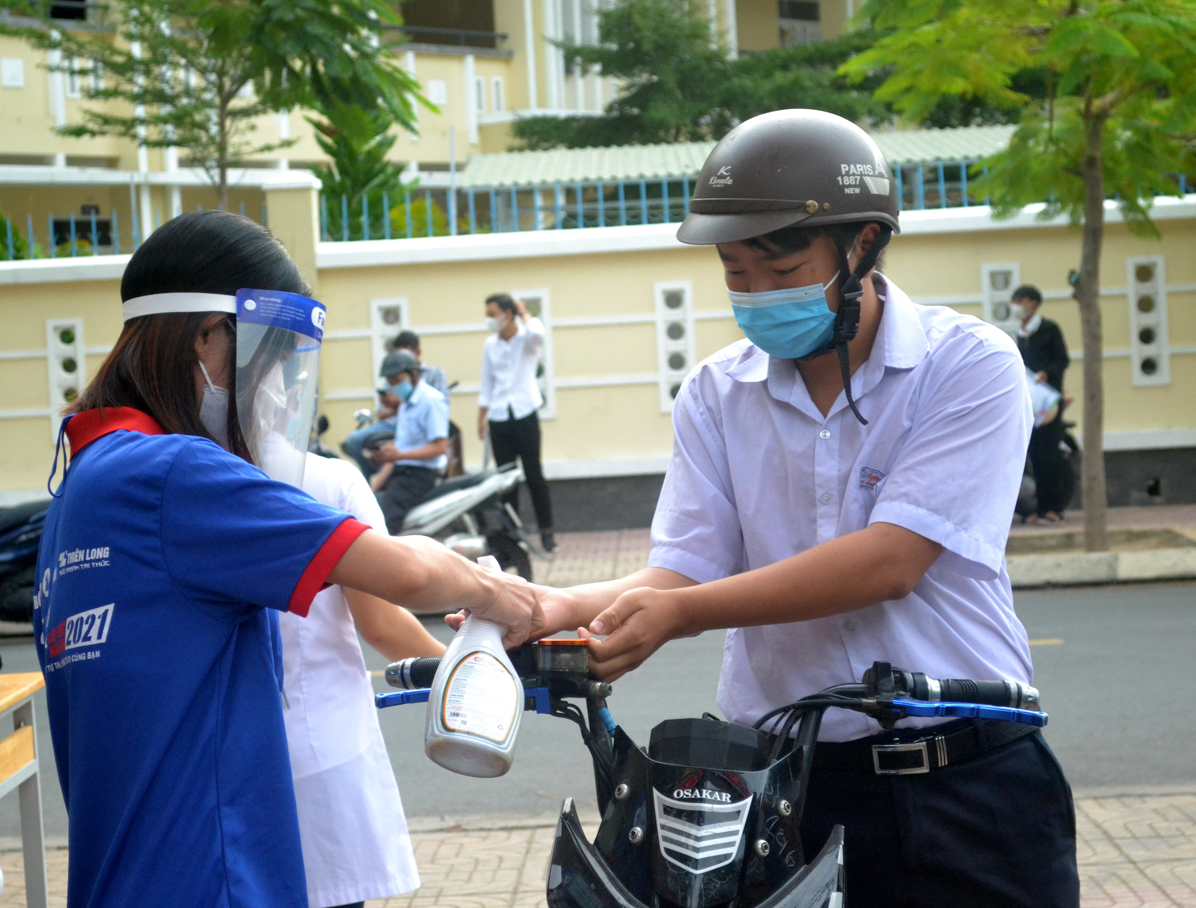 Giáo dục - Hơn 14.000 thí sinh ở Khánh Hòa bước vào buổi thi đầu tiên (Hình 2).