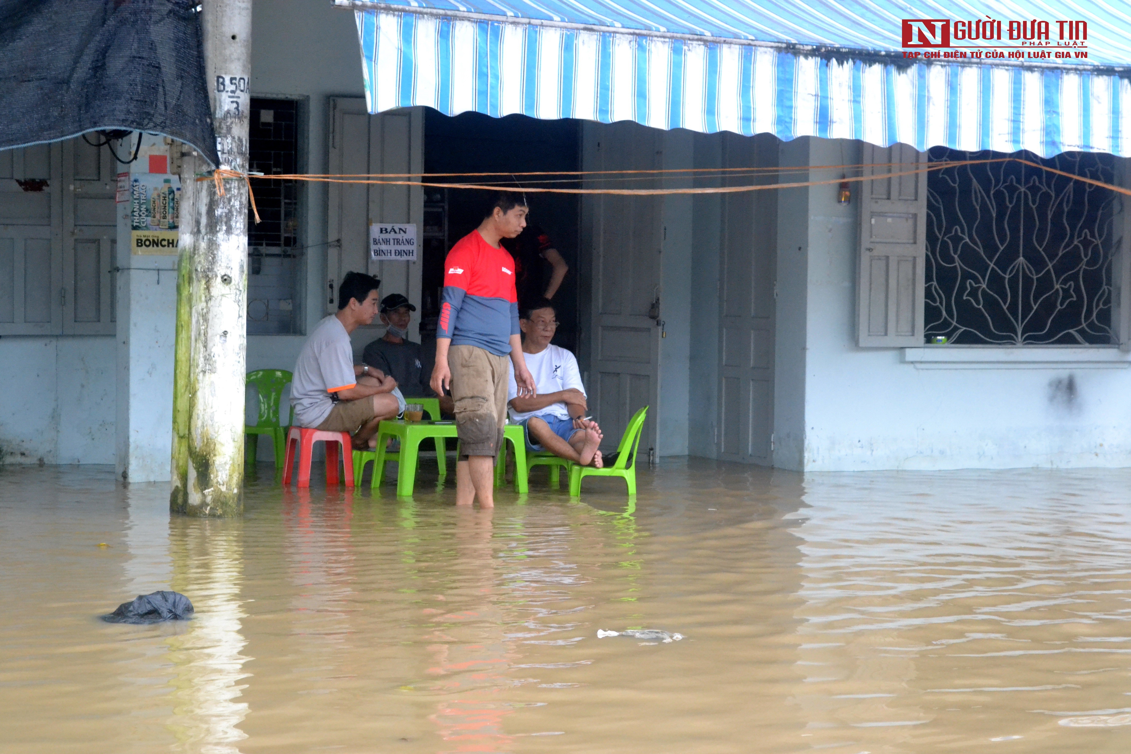 Dân sinh - Khánh Hòa: Mưa lũ gây ngập sâu, sạt lở nhiều nơi (Hình 15).