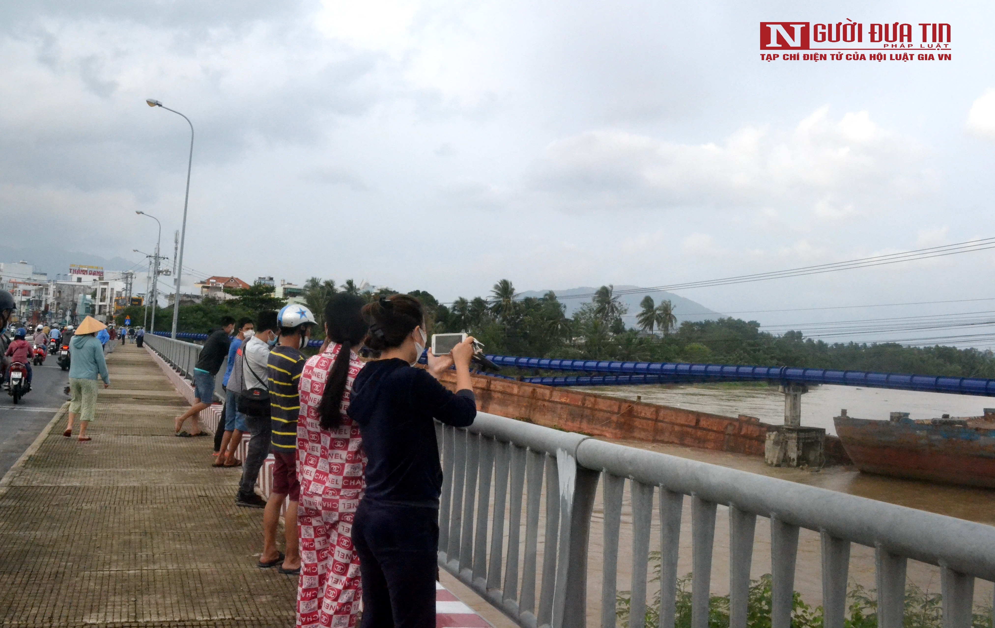 Dân sinh - Khánh Hòa: Mưa lũ gây ngập sâu, sạt lở nhiều nơi (Hình 18).