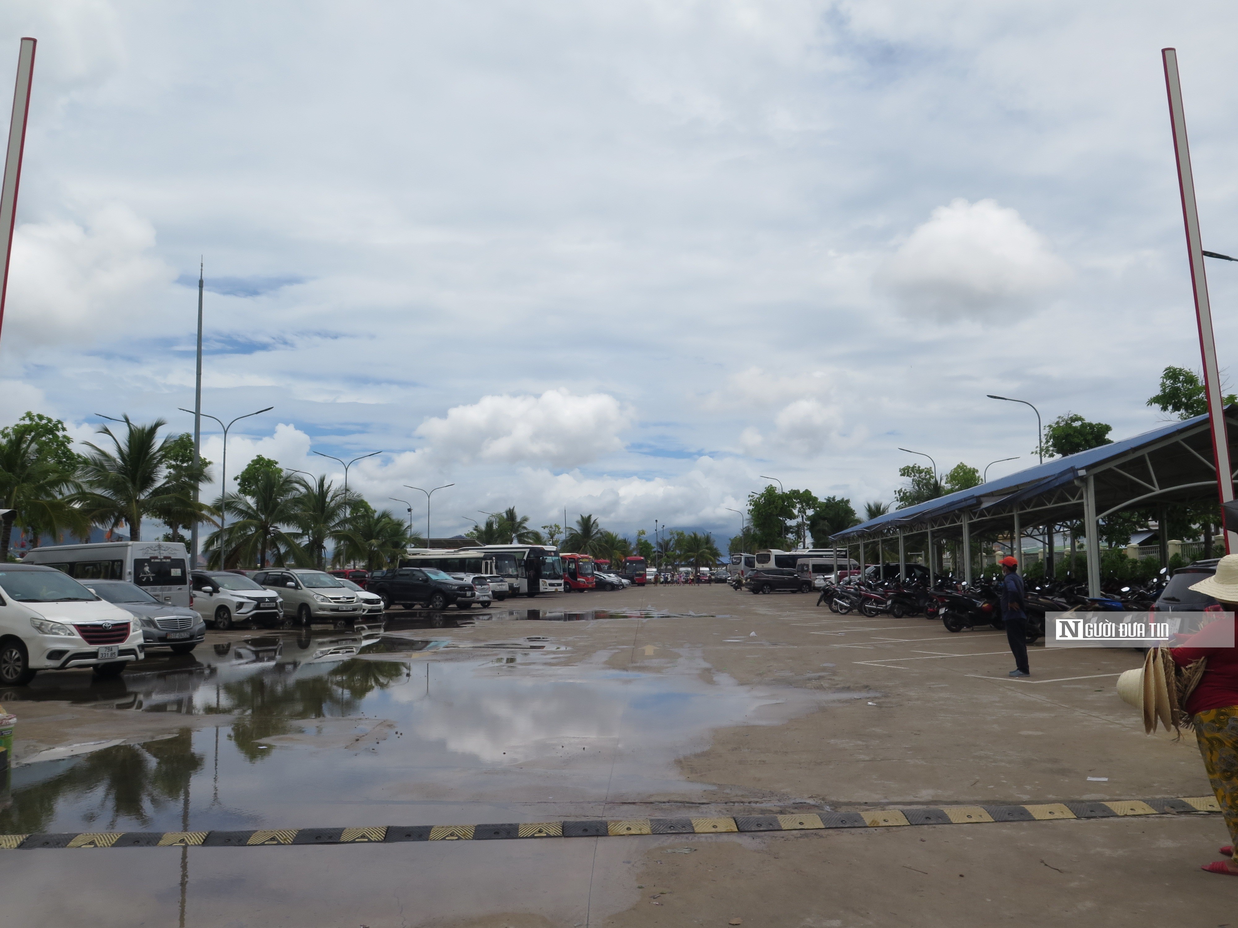 Dân sinh - Khánh Hòa: Hàng ngàn du khách đổ về Nha Trang tham quan biển đảo (Hình 6).