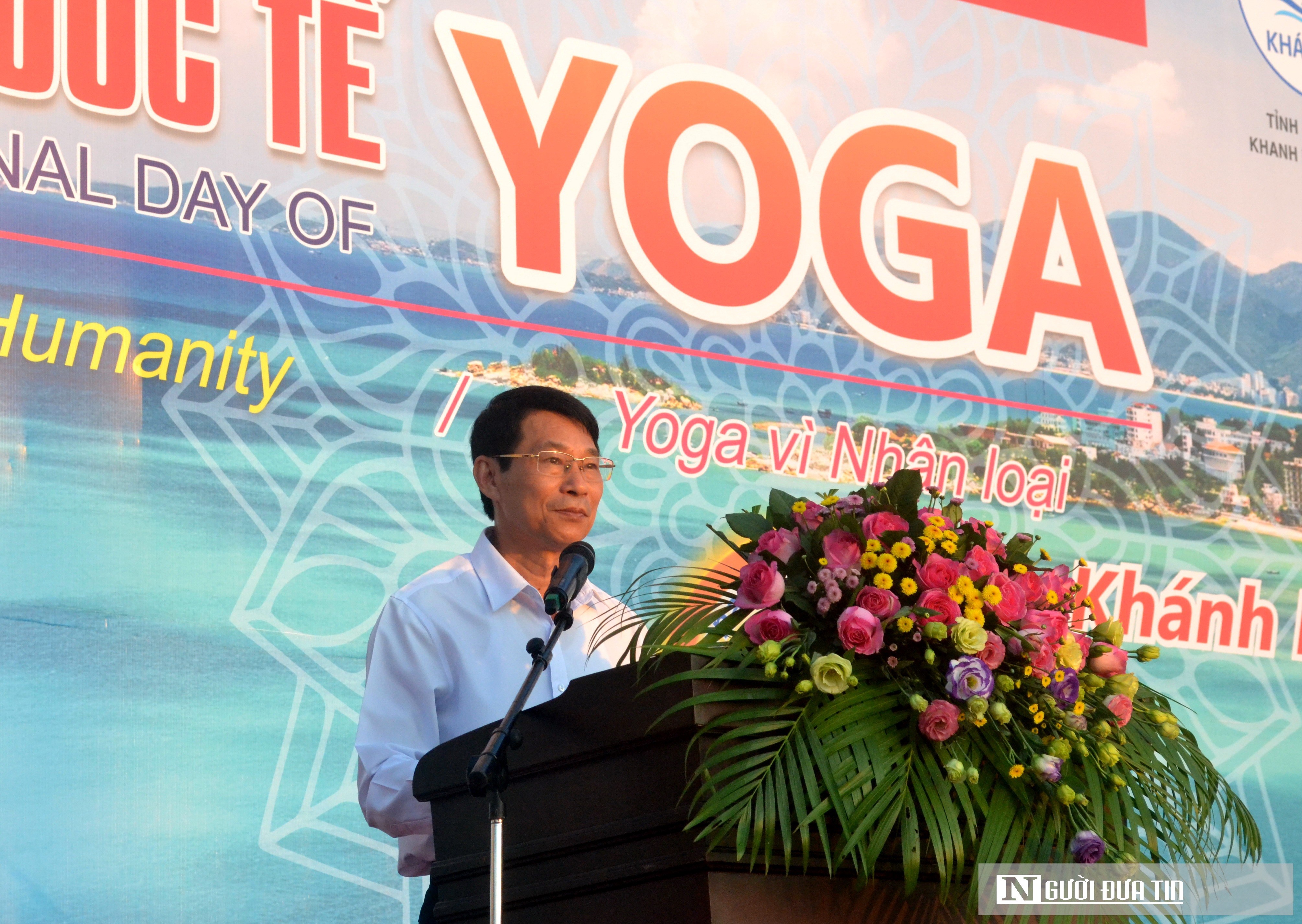 Dân sinh - Hơn 1.200 người ở Khánh Hòa tham gia đồng diễn yoga
