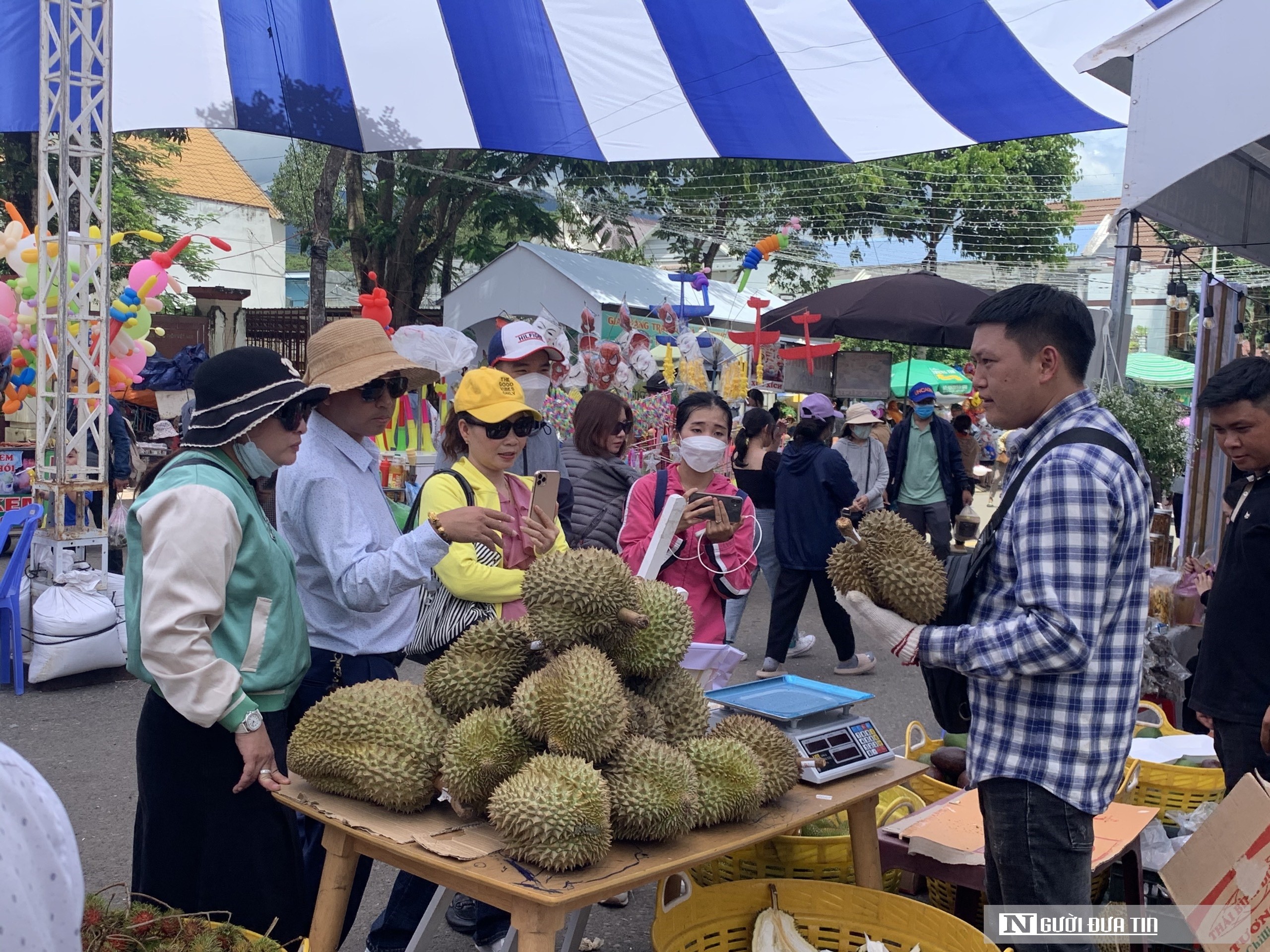Sự kiện - Đông đảo du khách tham gia Lễ hội trái cây huyện Khánh Sơn lần thứ 2  (Hình 12).