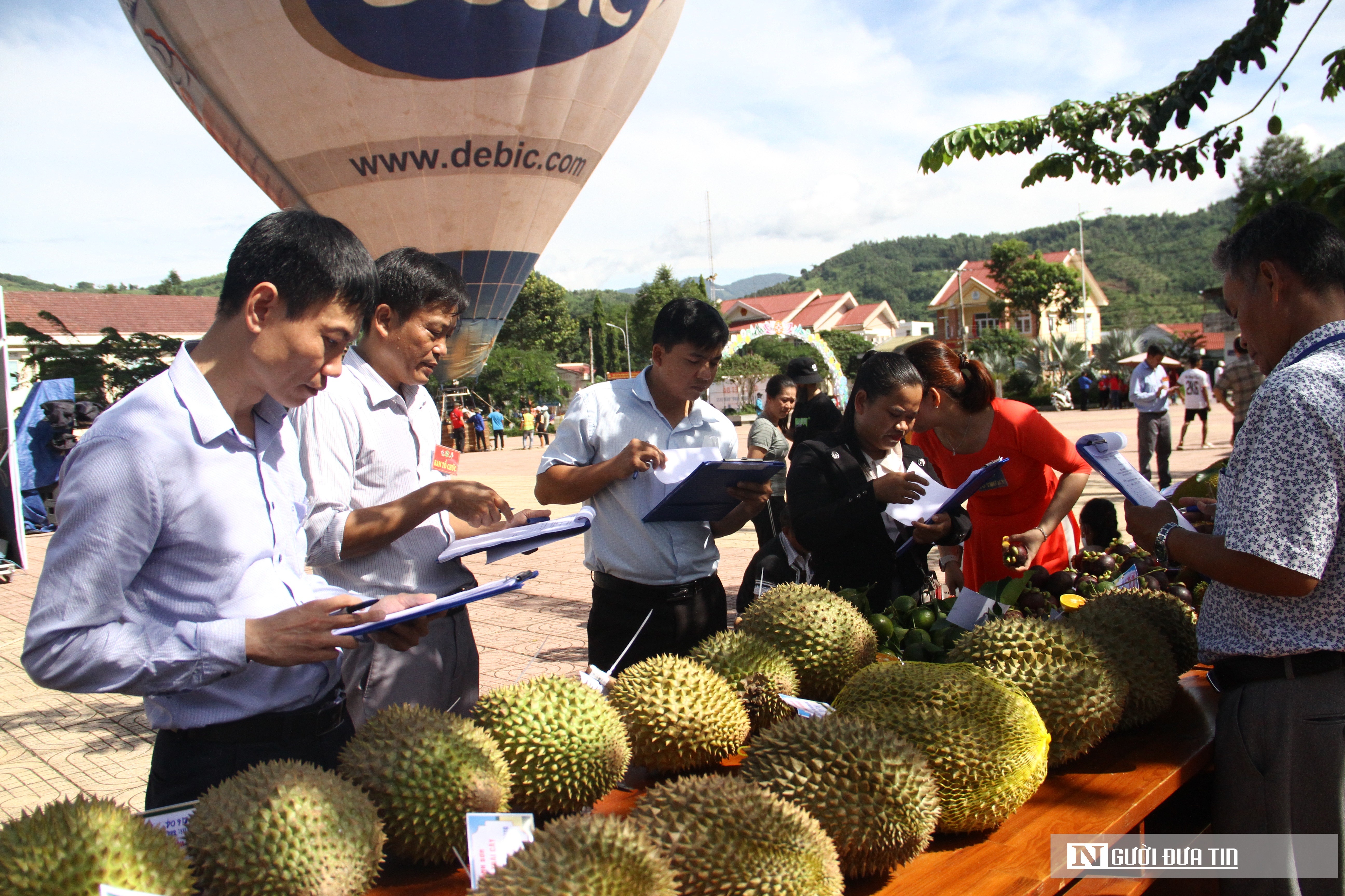 Sự kiện - Đông đảo du khách tham gia Lễ hội trái cây huyện Khánh Sơn lần thứ 2  (Hình 7).