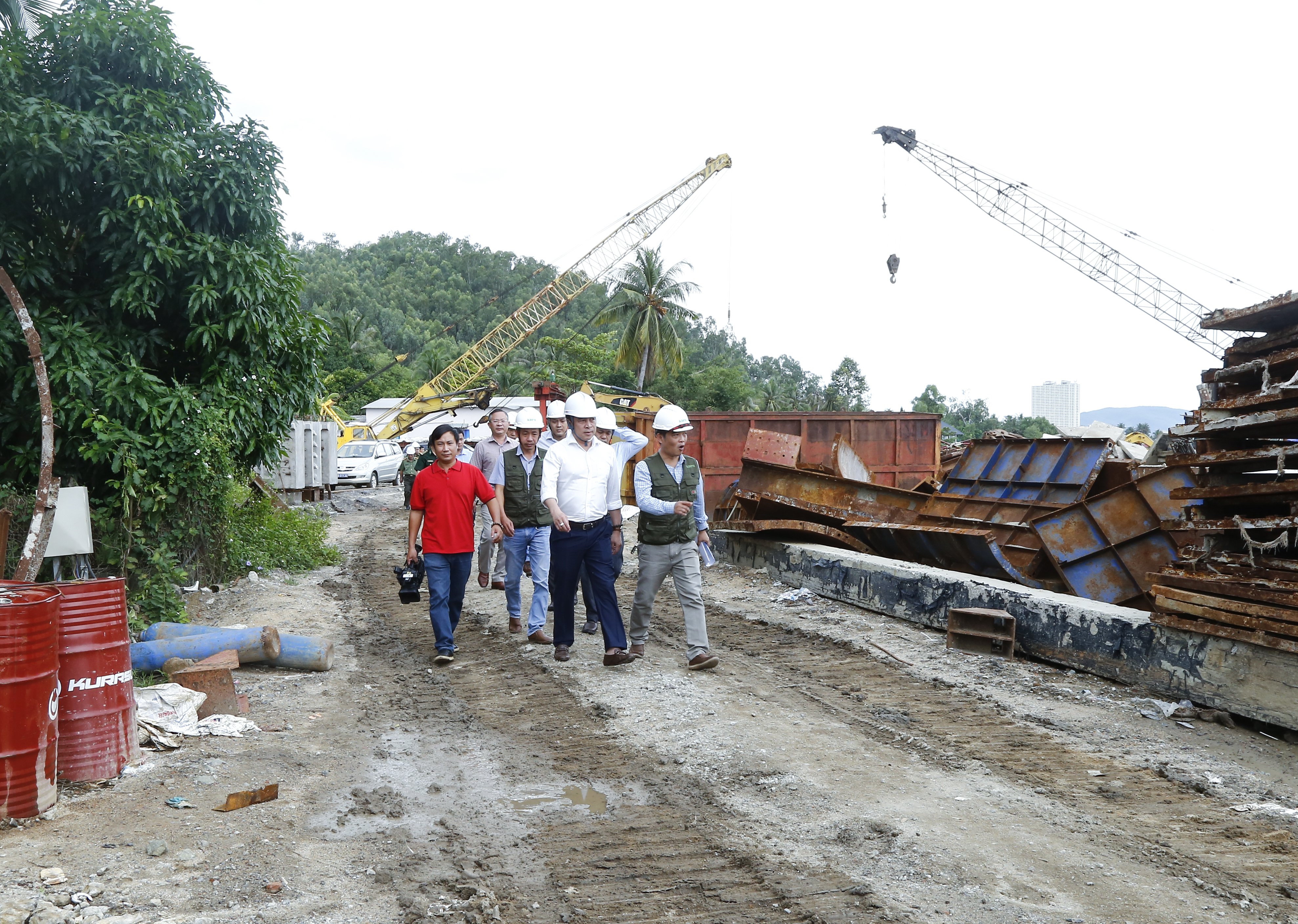 Sự kiện - Khánh Hòa sẽ cưỡng chế nếu người dân không chịu di dời đến nơi an toàn (Hình 3).