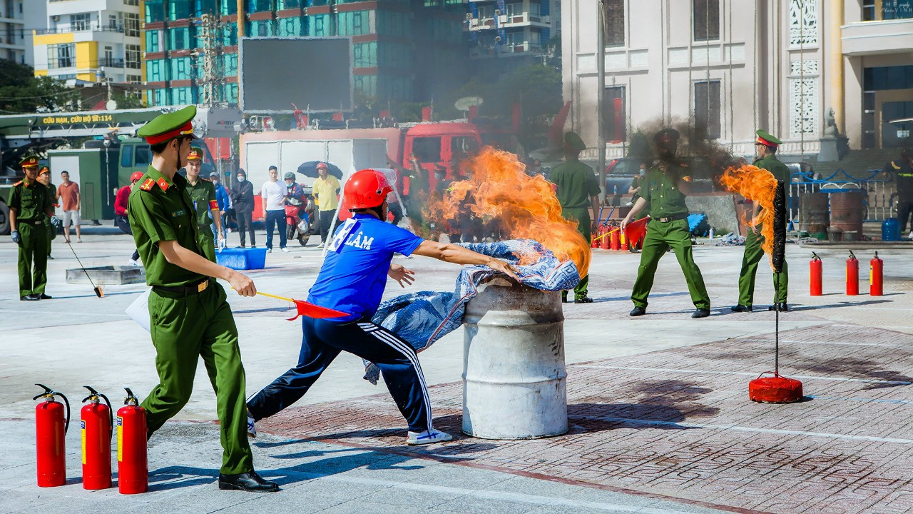 Dân sinh - Khánh Hòa: Tổng rà soát, kiểm tra an toàn phòng cháy và chữa cháy (Hình 2).