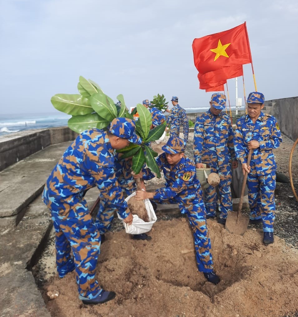 Sự kiện - Khánh Hòa: Hàng ngàn cây xanh được trồng mới trong mùa xuân (Hình 12).