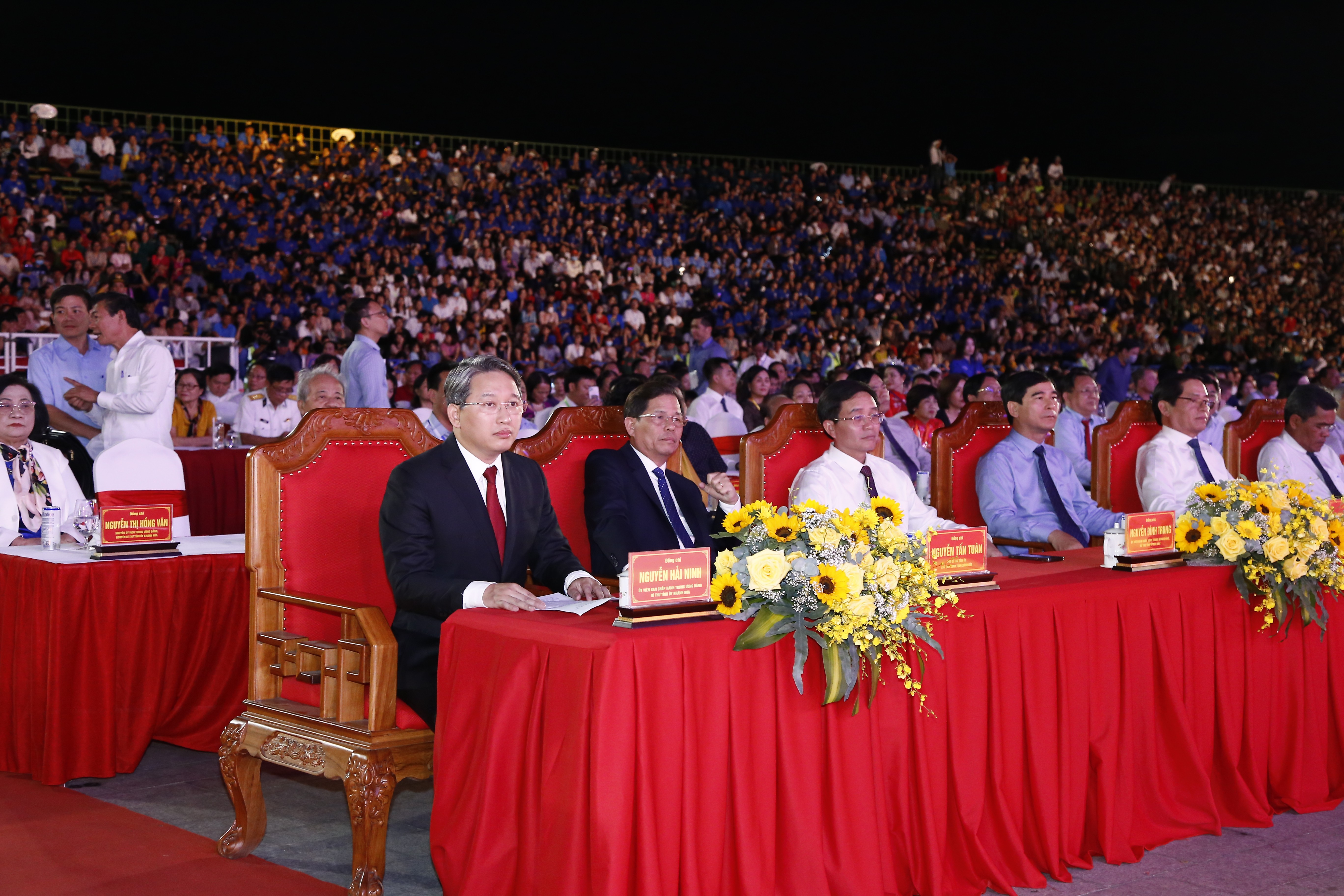 Tiêu điểm - Thủ tướng Phạm Minh Chính dự lễ kỷ niệm 370 năm xây dựng và phát triển tỉnh Khánh Hòa (Hình 2).