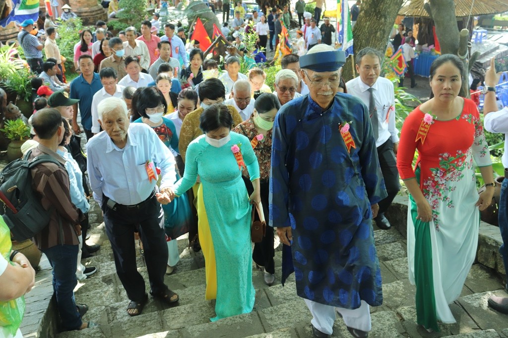 Văn hoá - Hơn 100 đoàn hành hương về dự Lễ hội Tháp Bà Ponagar năm 2023 (Hình 3).