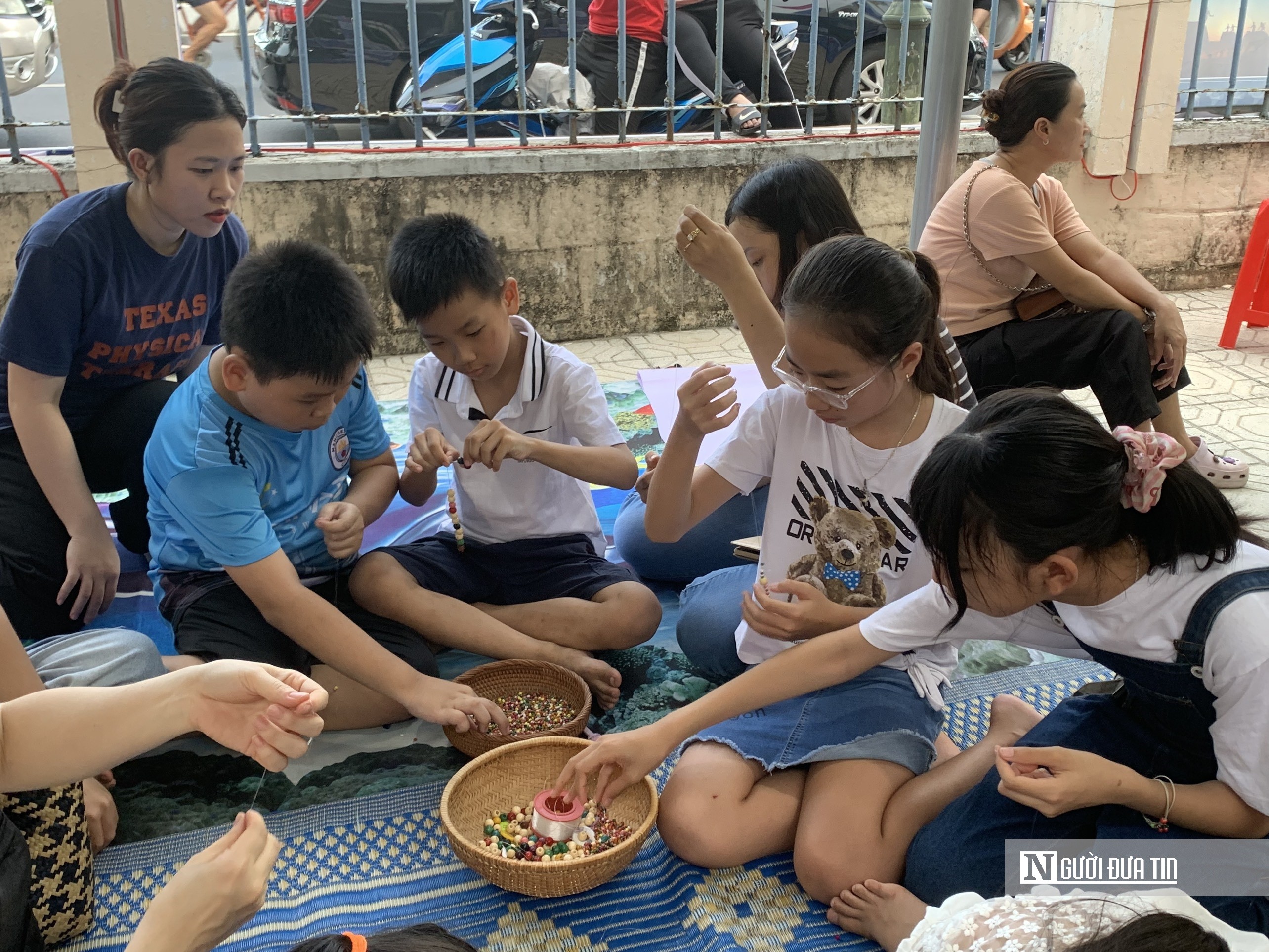 Văn hoá - Bảo tàng Khánh Hòa trưng bày hiện vật về văn hóa các dân tộc thiểu số Nam Trung Bộ-Tây Nguyên (Hình 15).