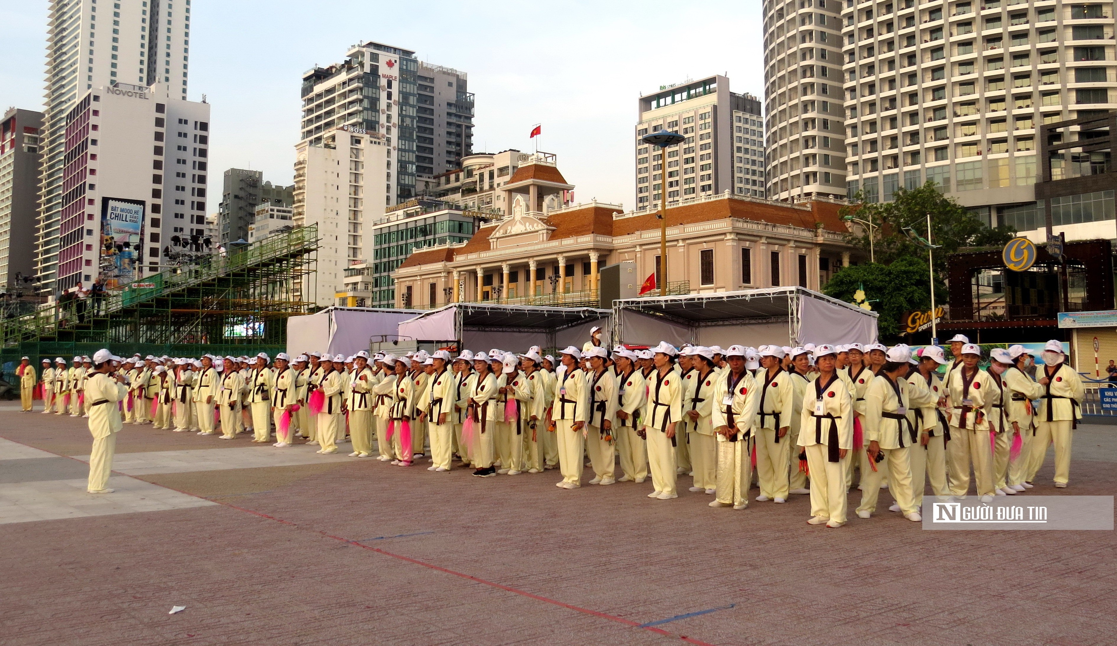 Dân sinh - Khánh Hòa: 370 người cao tuổi tham gia đồng diễn thể dục dưỡng sinh