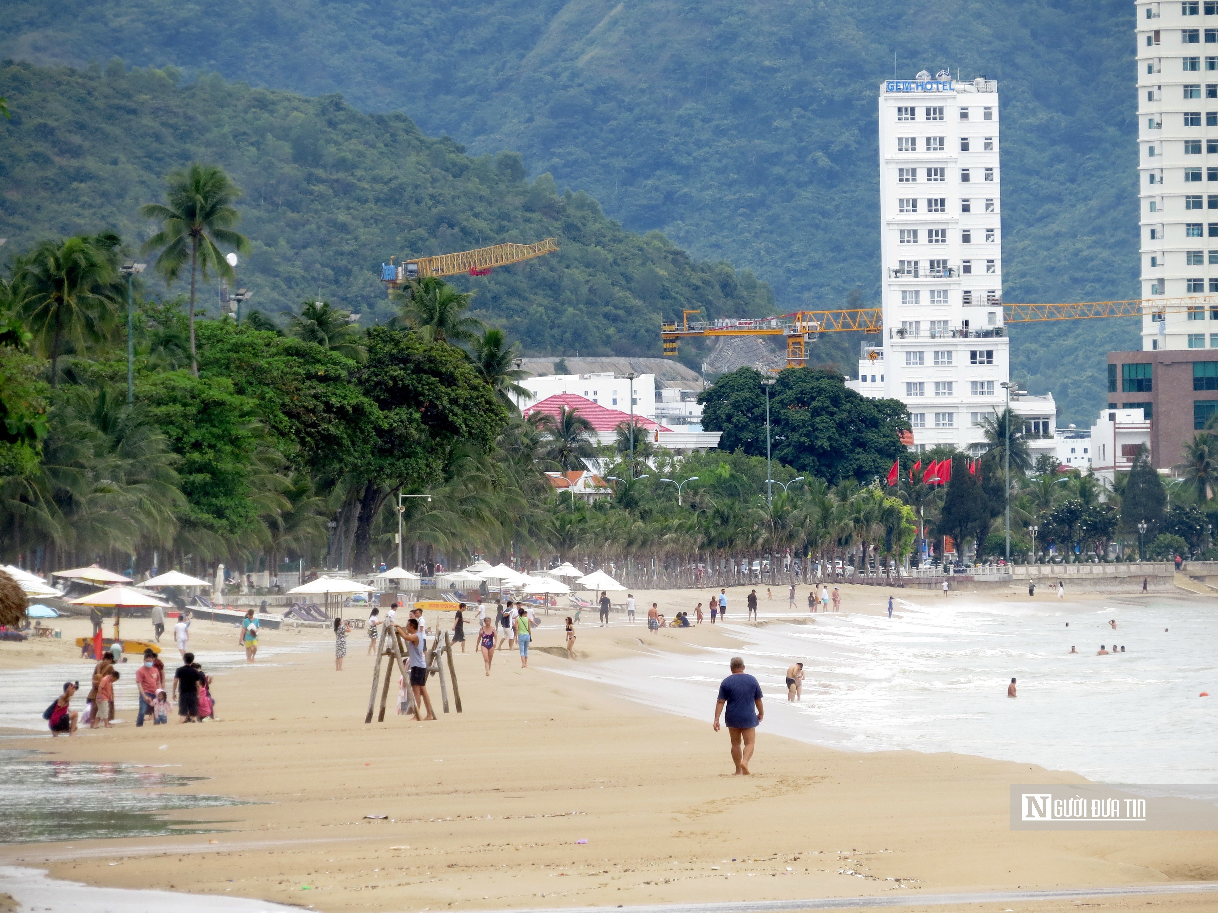 Dân sinh - Khánh Hòa: Lượng du khách đi tour biển đảo ngày đầu nghỉ lễ chưa cao (Hình 7).