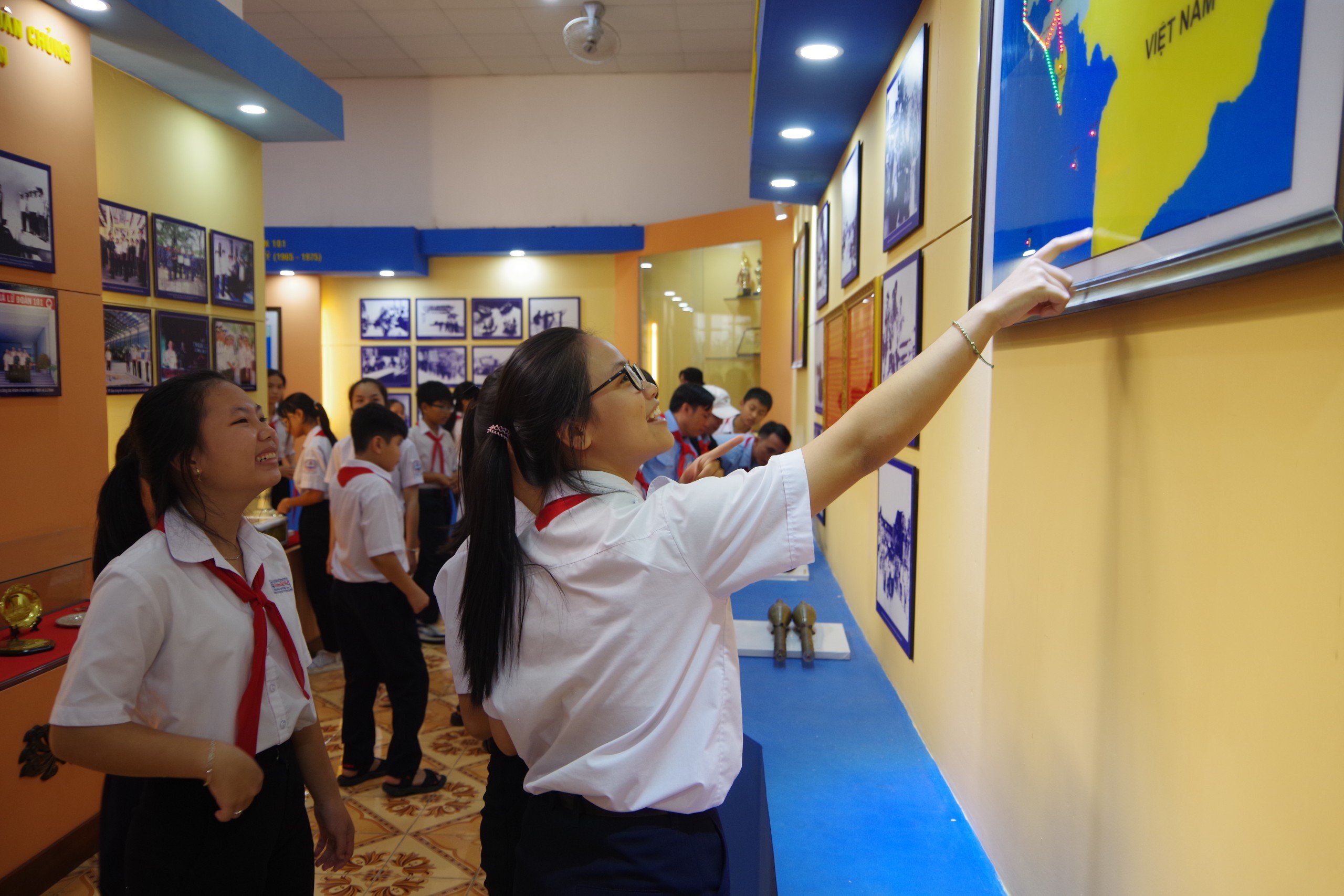 Giáo dục - Khánh Hòa: Học sinh ở Cam Lâm trải nghiệm 'Một ngày làm chiến sĩ' (Hình 2).