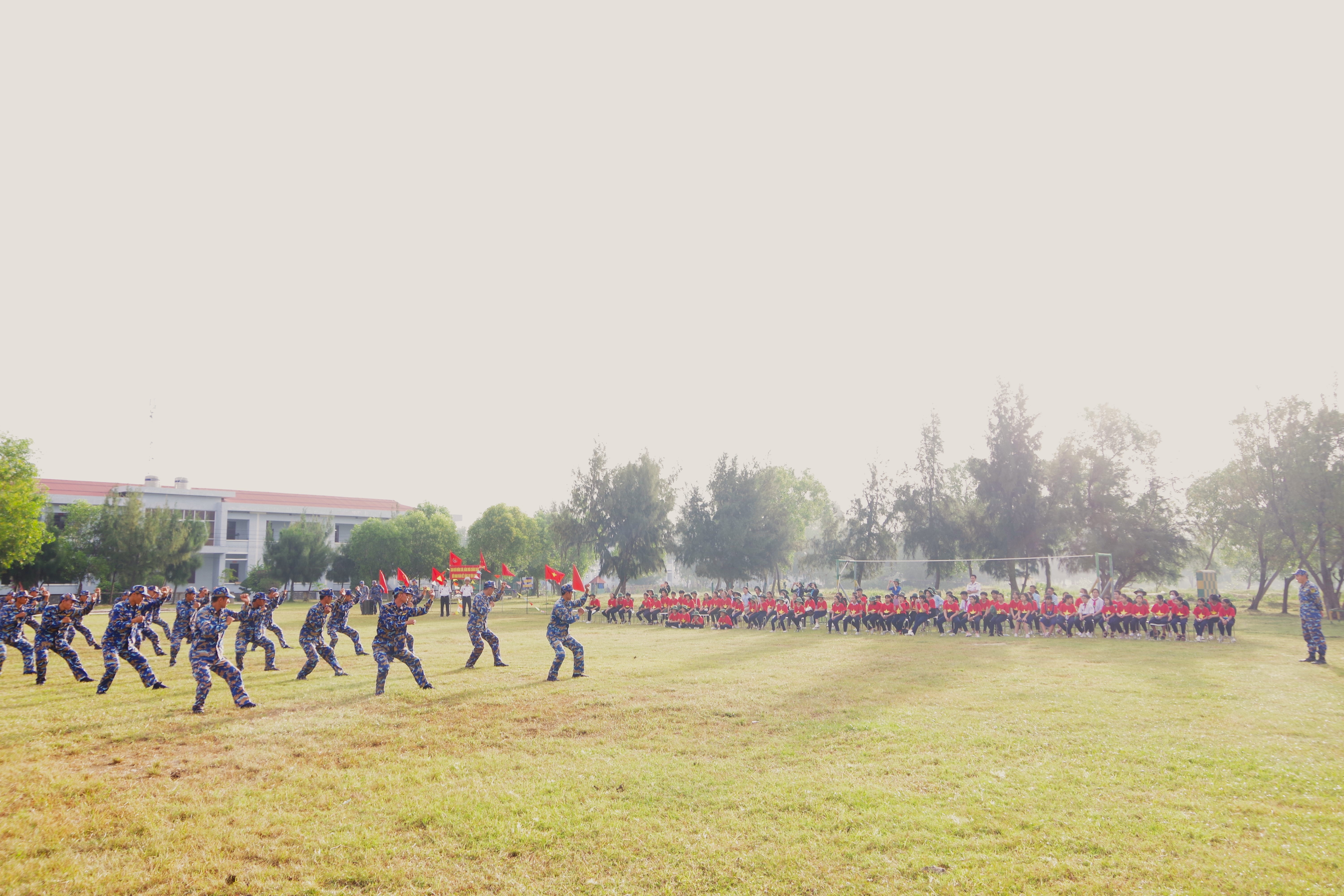 Giáo dục - Khánh Hòa: Học sinh ở Cam Lâm trải nghiệm 'Một ngày làm chiến sĩ' (Hình 5).