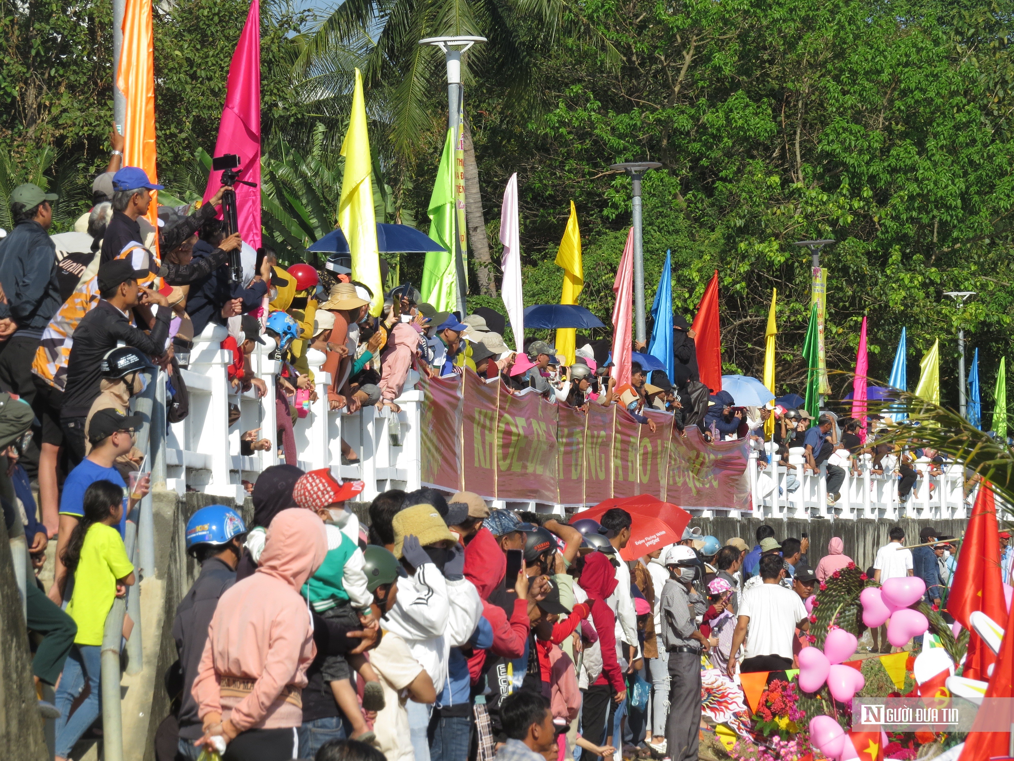 Văn hoá - Khánh Hòa: Sôi nổi Lễ hội thuyền hoa và đua thuyền trên sông Dinh  (Hình 18).