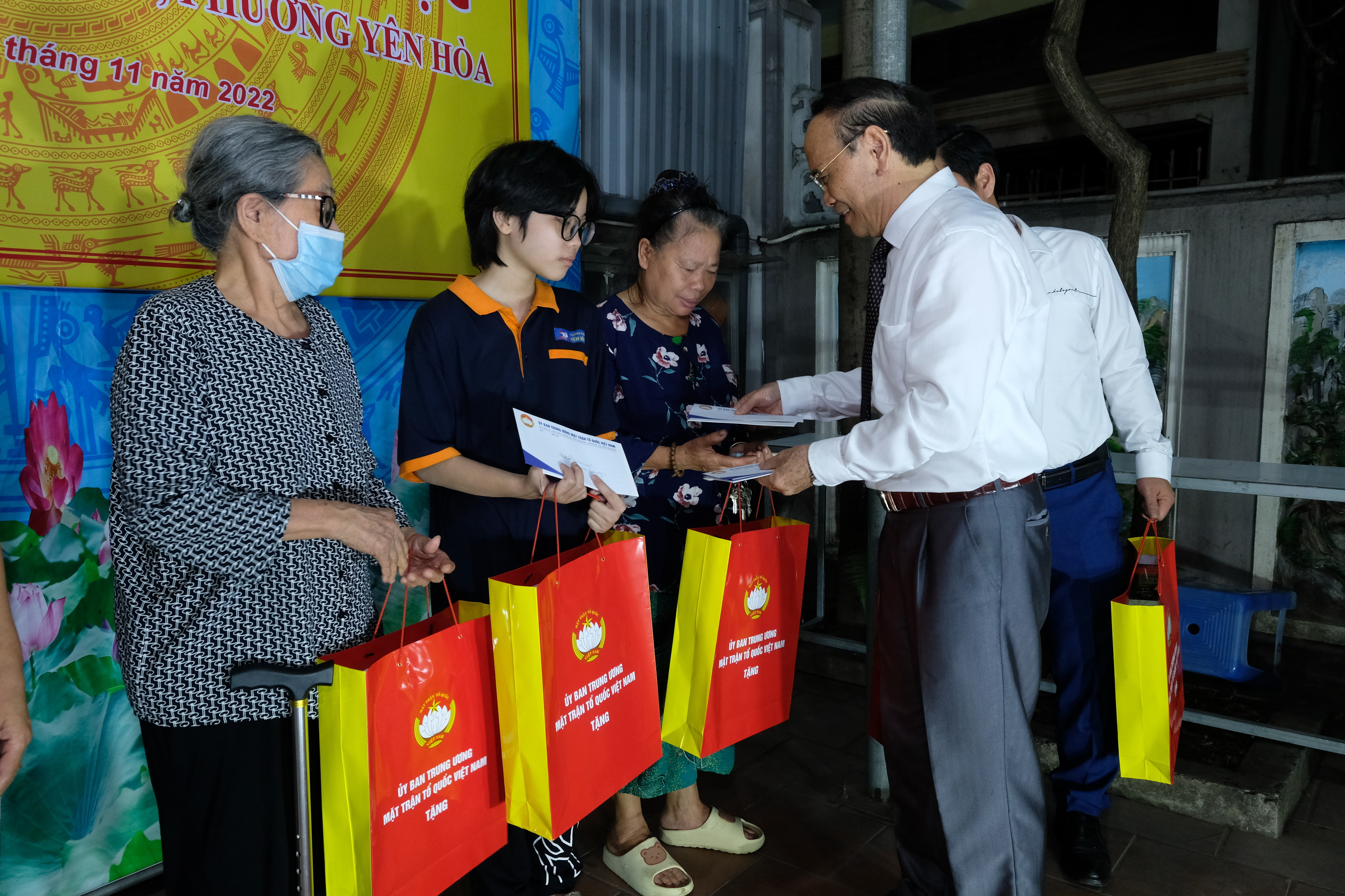 Tiêu điểm - Chủ tịch Hội Luật gia Việt Nam dự Ngày hội Đại đoàn kết toàn dân tộc  (Hình 5).