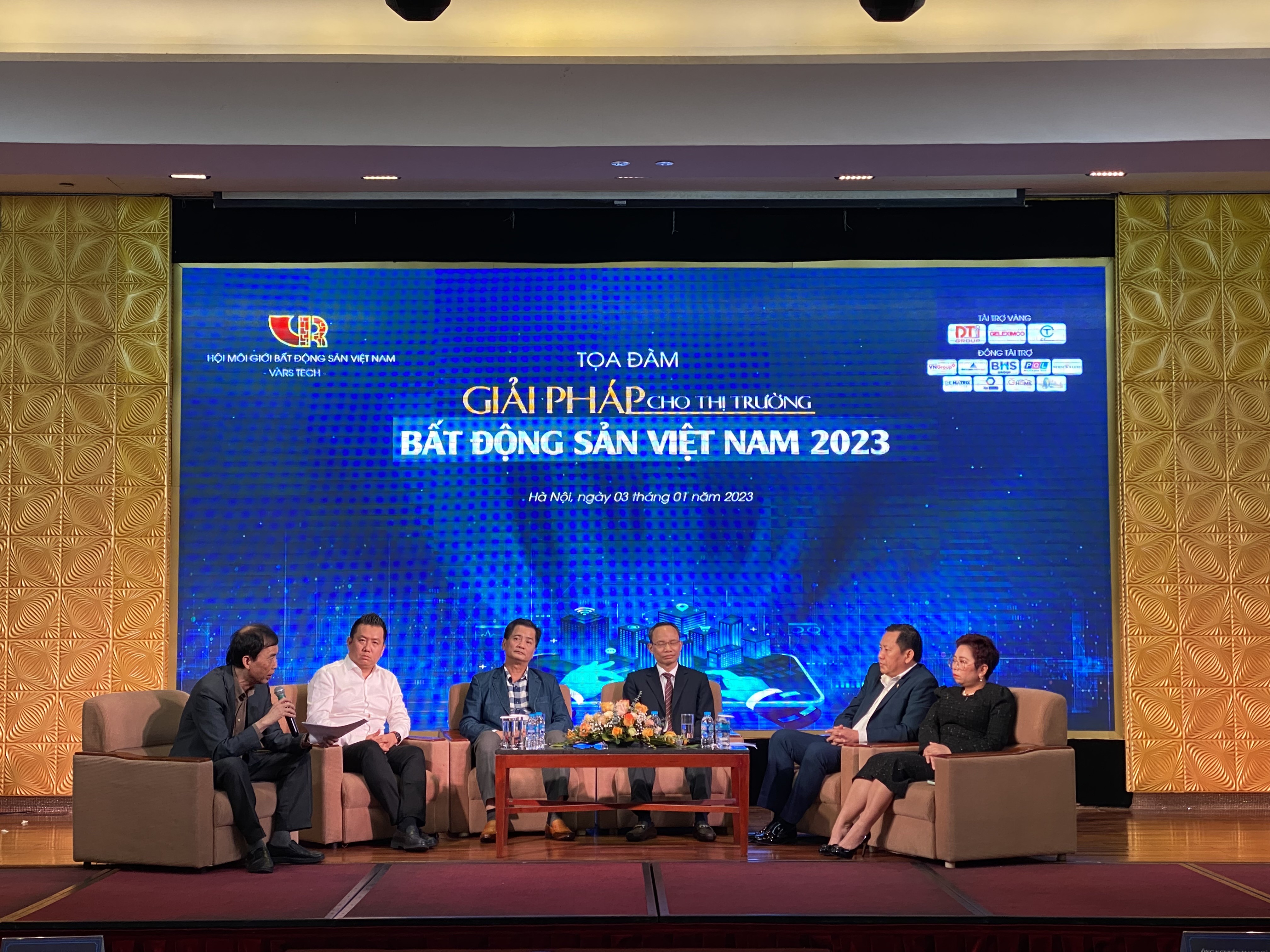 Bất động sản - Bất động sản 2023: Kỳ vọng thị trường sẽ sớm khởi sắc trở lại