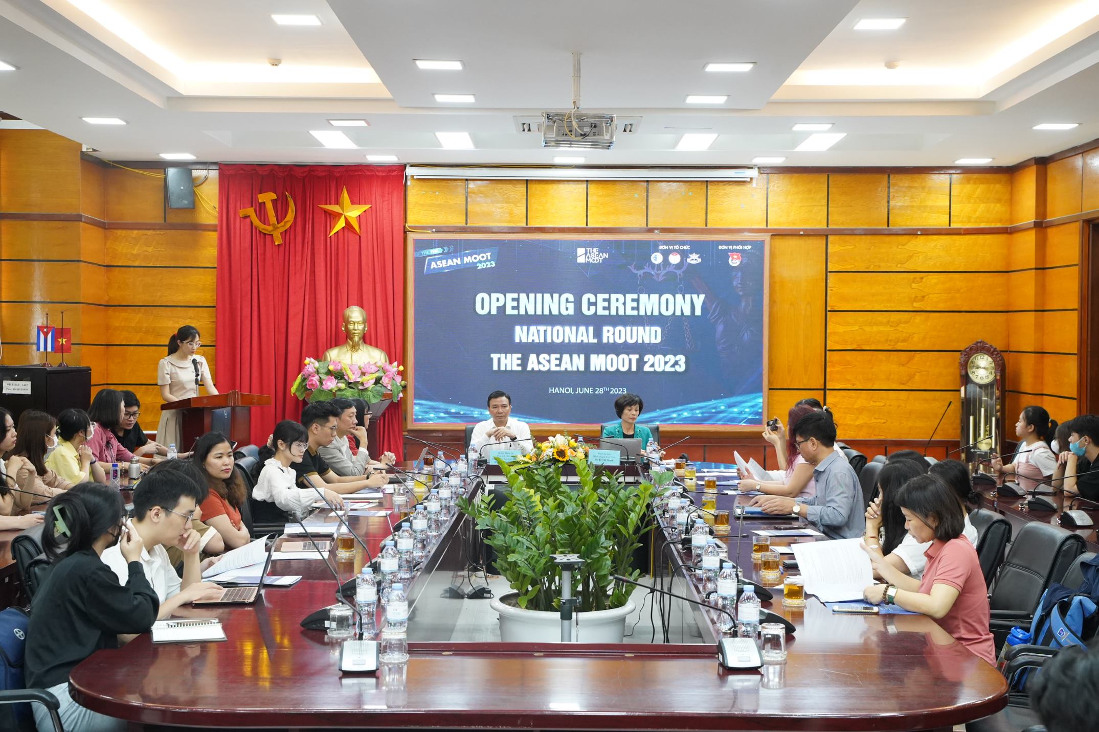 Sự kiện - Khai mạc vòng thi quốc gia phiên tòa giả định (ASEAN Moot 2023) 
