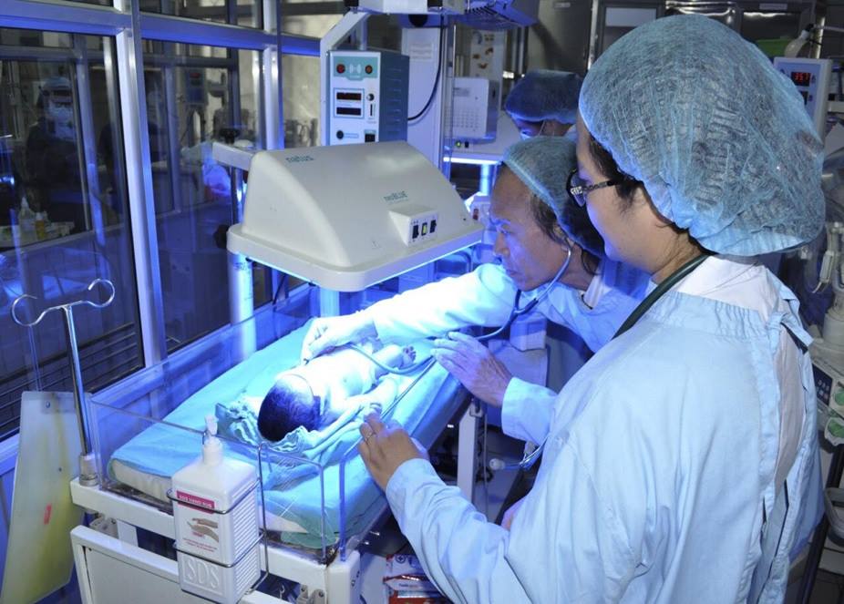 Xã hội - 3 trẻ sơ sinh của Sản nhi Bắc Ninh xuống BV Bạch Mai được theo dõi sát sức khỏe