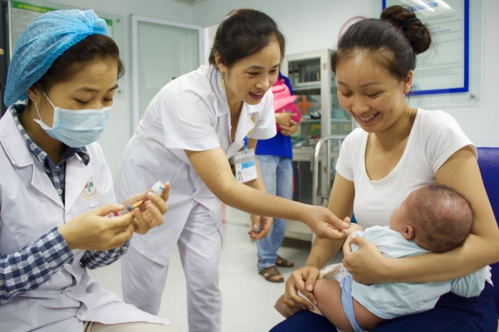 Vắc-xin Quinvaxem ngừng sản xuất, bộ Y tế có kế hoạch thay loại mới