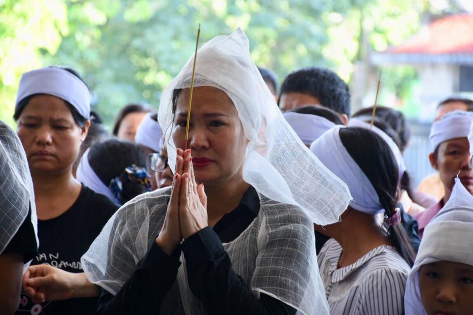 Trong ngày anh Hùng xảy ra tai nạn, chị Trần Hải Yến, vợ anh Hùng đi trên chuyến tàu khác chỉ cách chồng mấy ga.