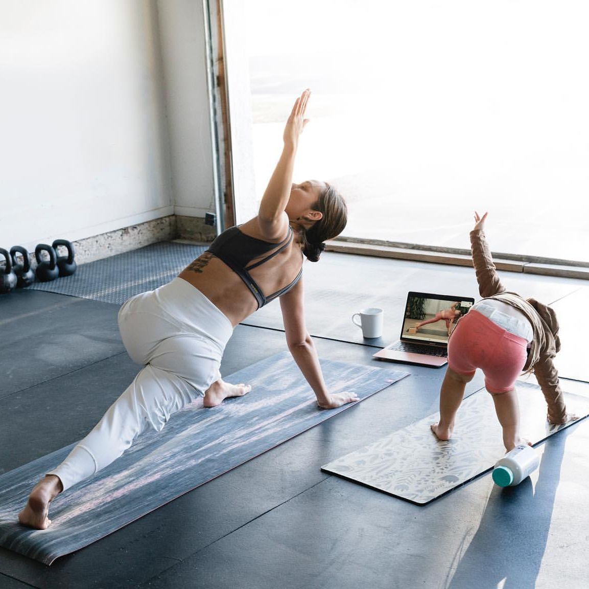Kết nối - Đồ Tập Yoga Tốt – Thương hiệu đồ tập yoga đẳng cấp đến từ chất lượng (Hình 6).