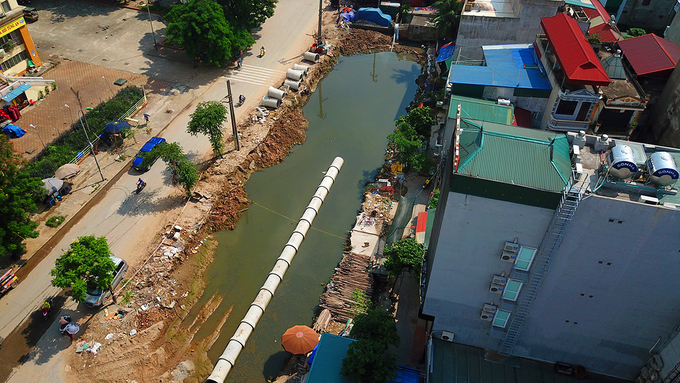 Xã hội - Đường 2km 'ngốn' 1.300 tỷ đồng ở Thủ đô làm 15 năm chưa xong (Hình 5).