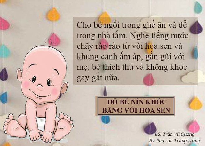 Dỗ bé nín khóc bằng vòi hoa sen.