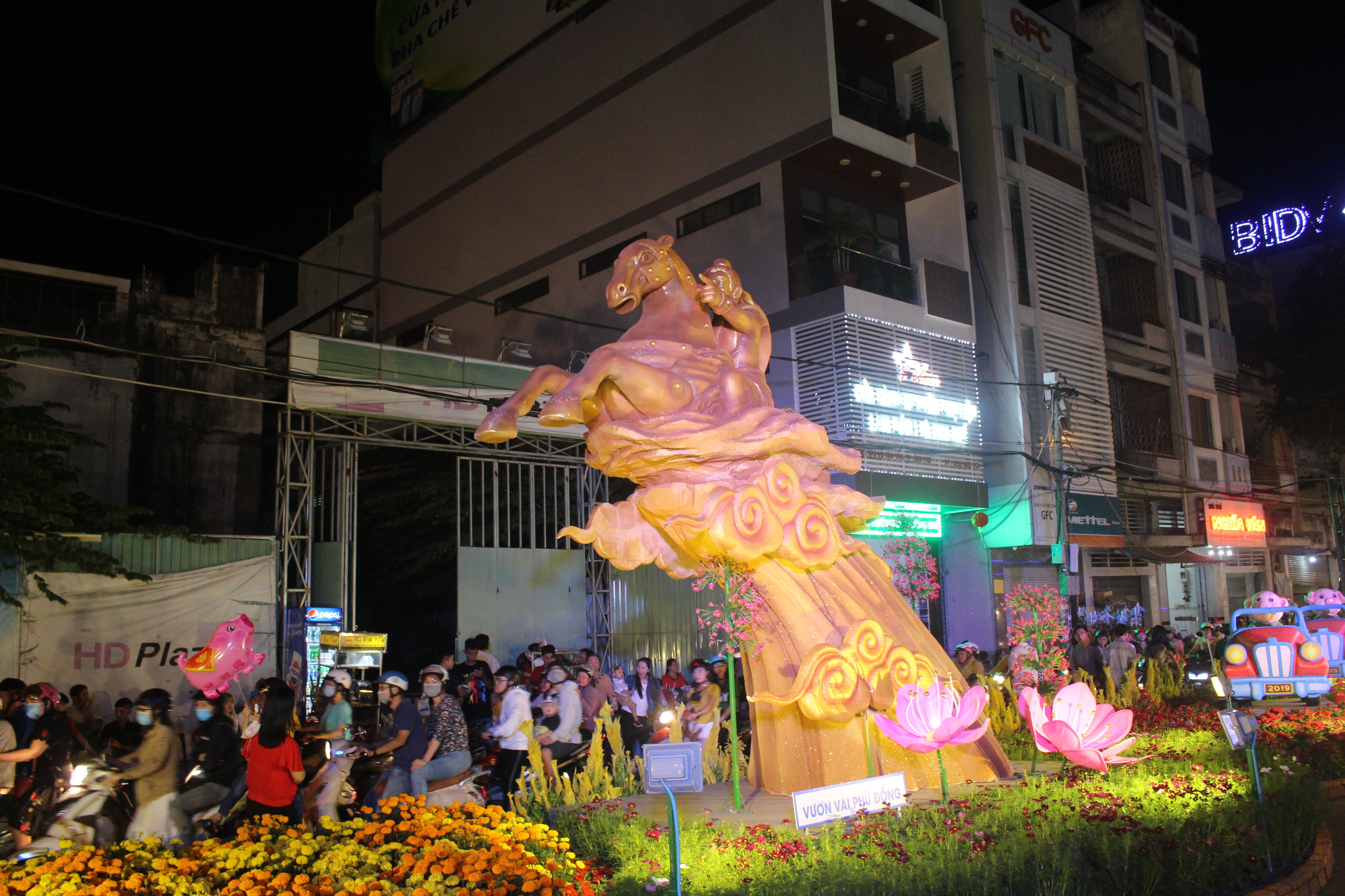 Văn hoá - Độc đáo “Bến Ninh Kiều”, “Hồ Gươm” thơ mộng giữa lòng  TP Cần Thơ (Hình 9).