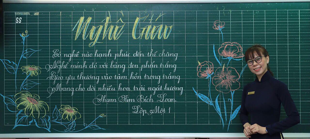 Giáo dục -  TP.HCM: Choáng với vẻ đẹp chữ viết của thầy cô khiến “máy in” cũng chào thua! (Hình 2).