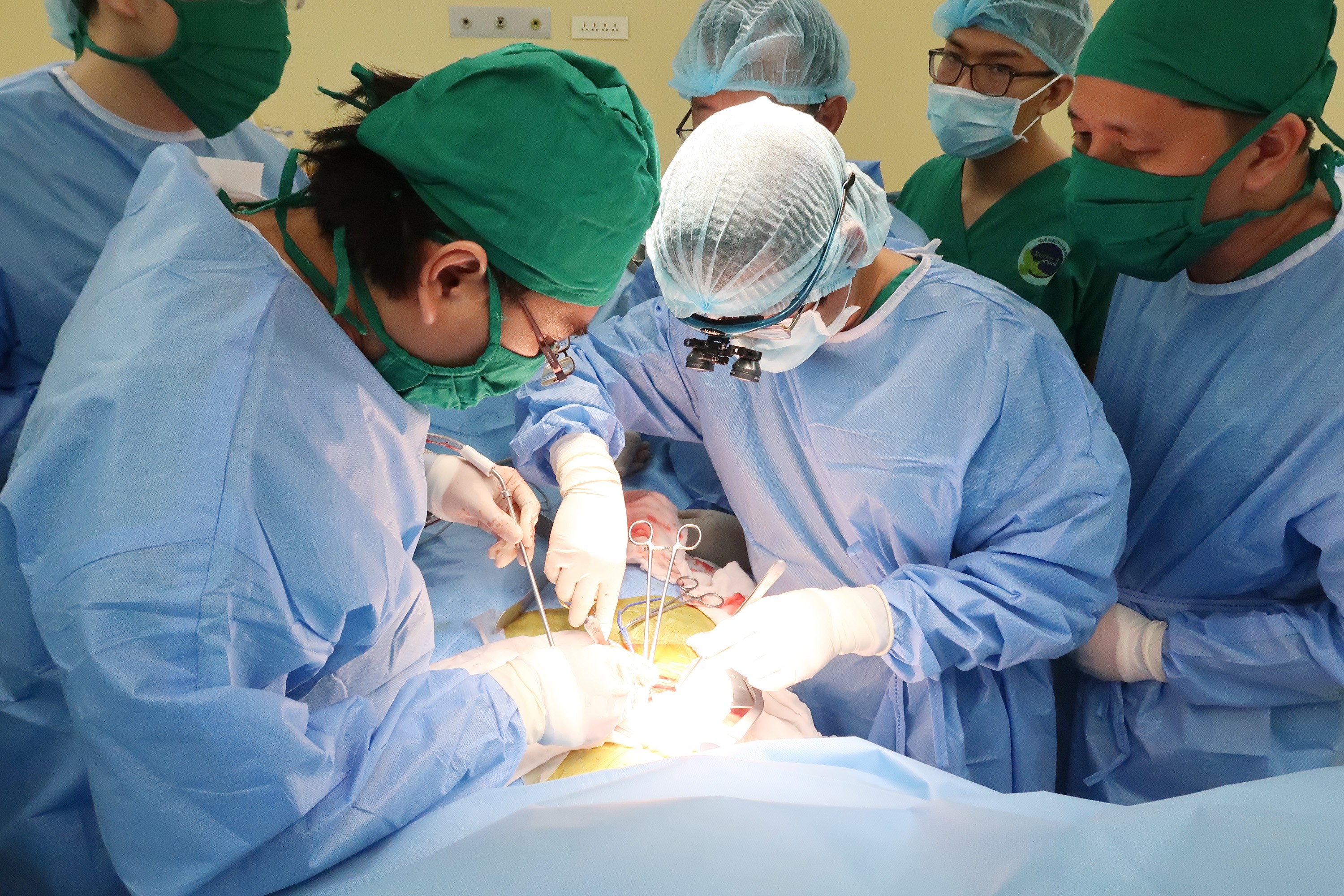 Sức khỏe - Xúc động em trai hiến thận cứu sống chị gái