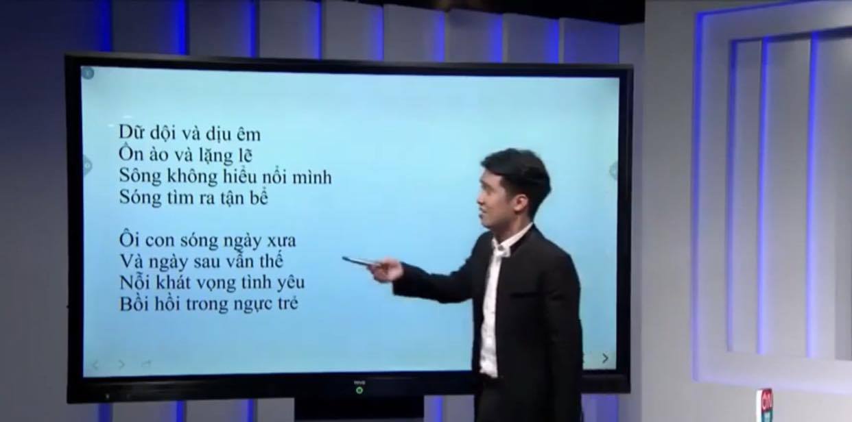 Giáo dục - Phẫn nộ thầy giáo xuyên tạc bài thơ “Sóng” thành bí kíp tán gái