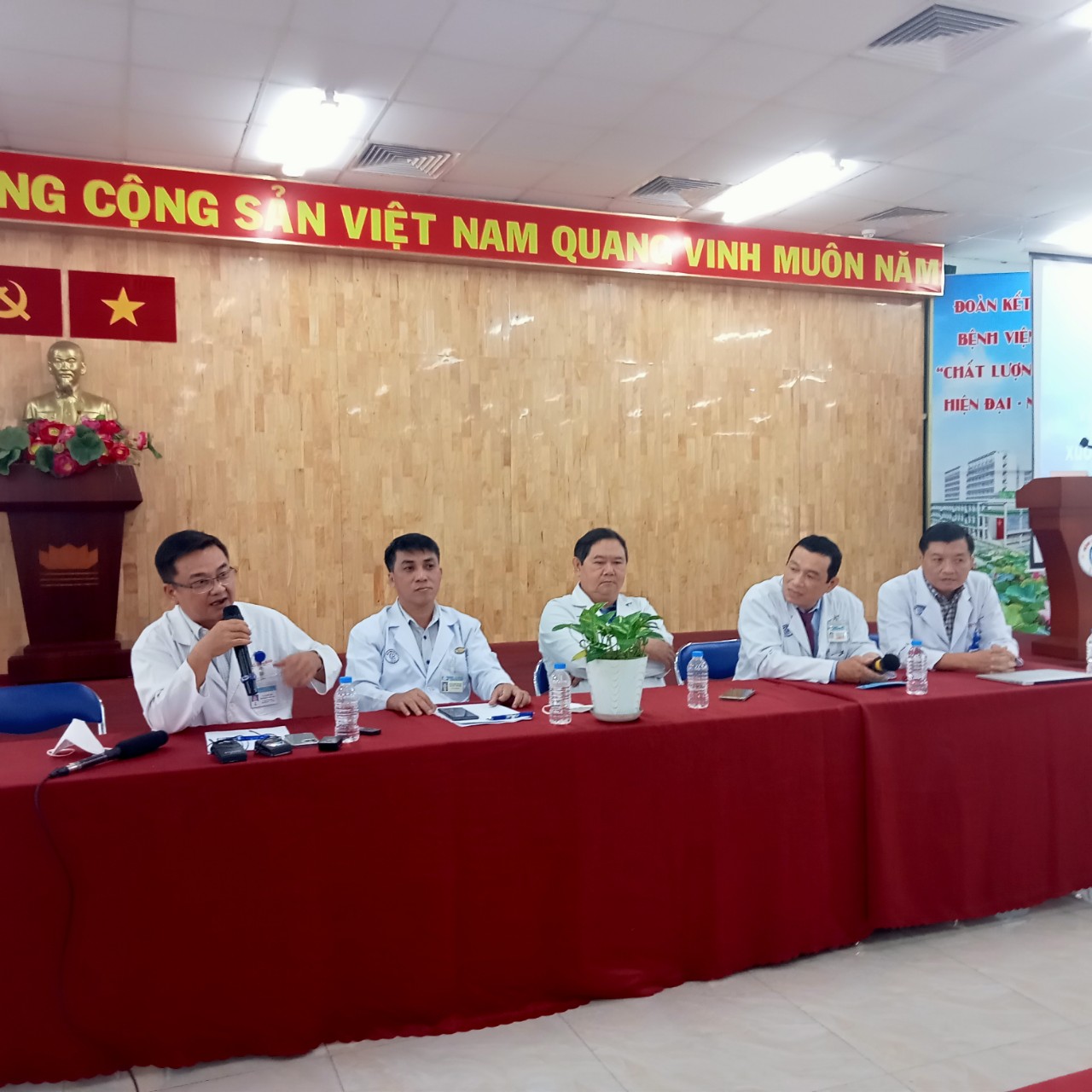 Sức khỏe - Hàng loạt bệnh nhân bị viêm xương, nguy cơ tử vong cao do hậu Covid-19