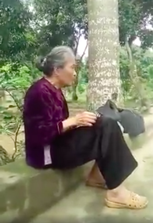 Phẫn nộ chuyện mẹ chồng 80 tuổi nghi bị con dâu ngược đãi, nhốt vào kho