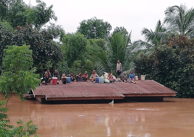 Tin nhanh - Sự cố vỡ đập thủy điện tại Lào: 15 hộ gia đình người Việt bị ngập