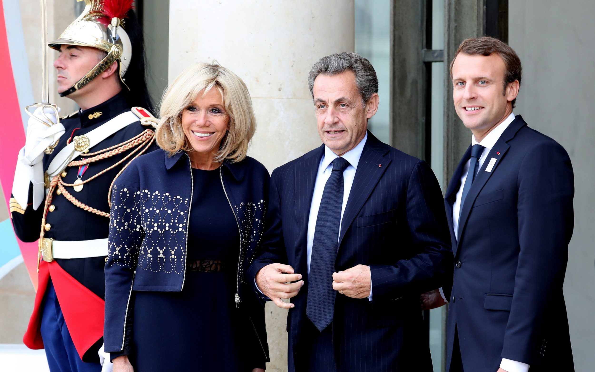 Thế giới - Bầu cử Pháp: Cựu Tổng thống Hollande, Sarkozy ủng hộ ông Macron (Hình 2).