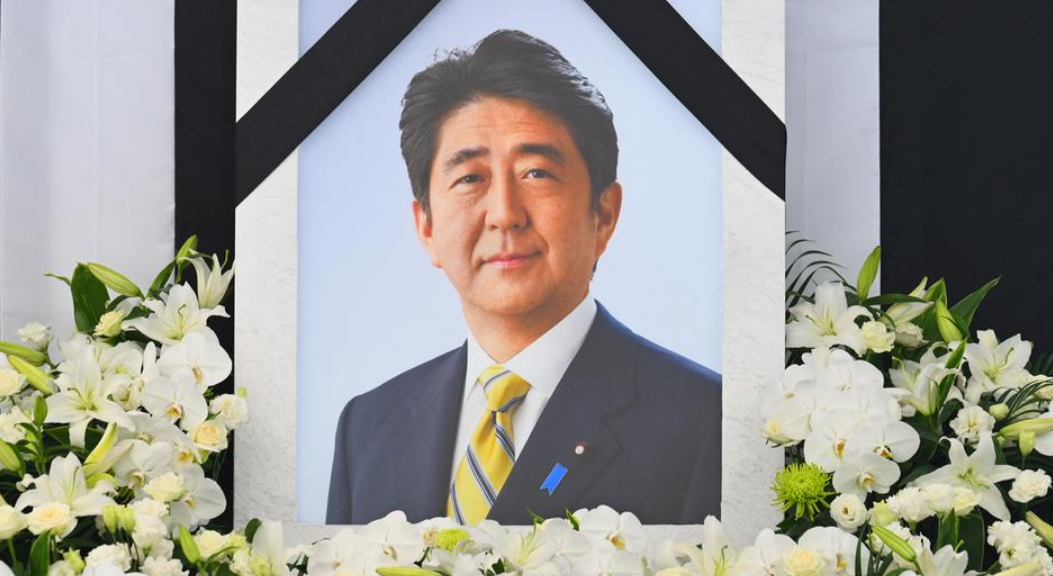 Thế giới - Hàng dài người dâng hoa tiễn biệt ông Shinzo Abe (Hình 4).