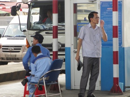 Tiêu dùng & Dư luận - BOT Cai Lậy ùn tắc nghiêm trọng, buộc phải xả trạm 2 chiều (Hình 4).