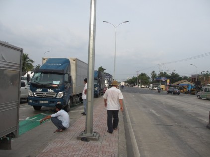 Tiêu dùng & Dư luận - BOT Cai Lậy ùn tắc nghiêm trọng, buộc phải xả trạm 2 chiều (Hình 6).