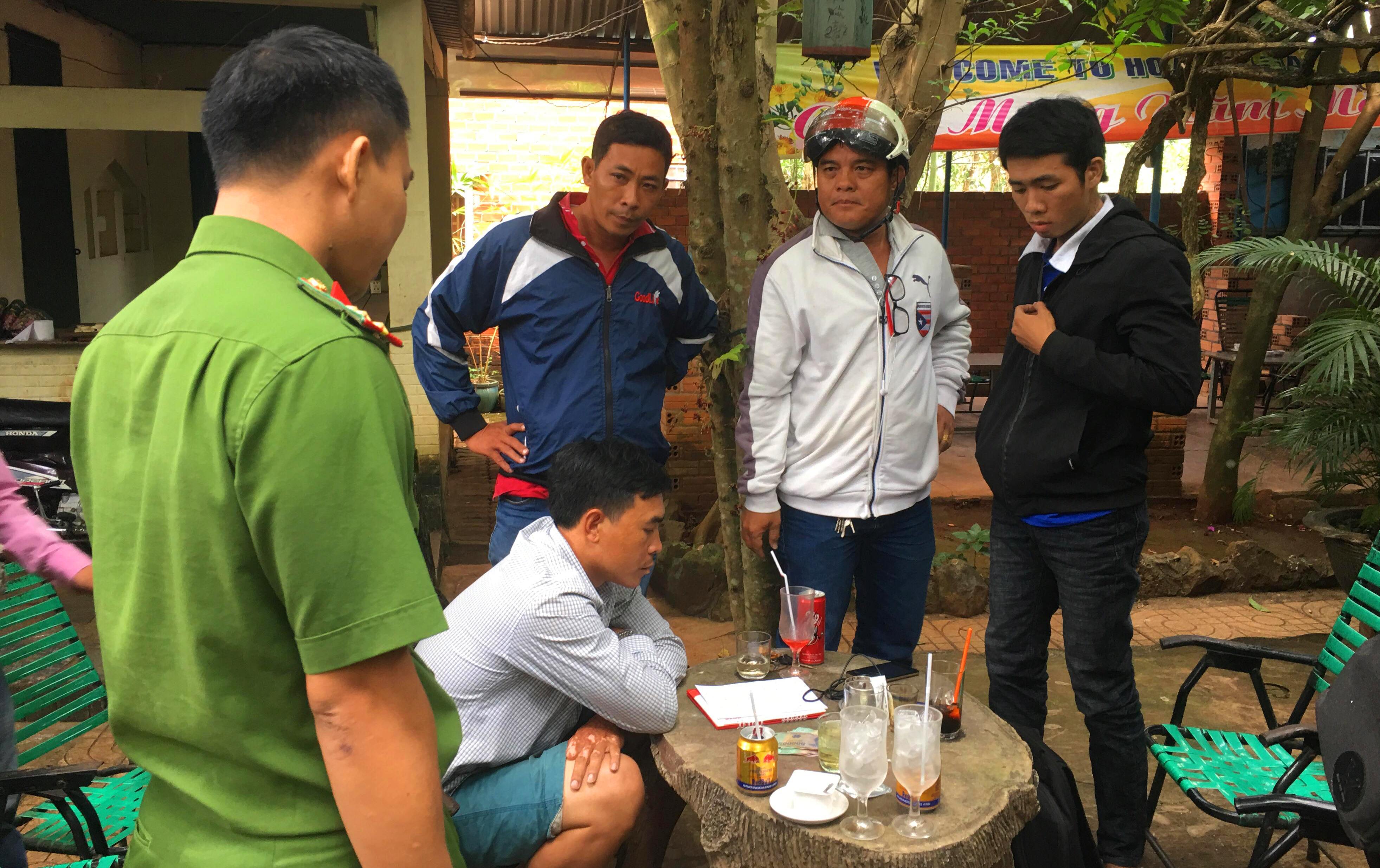 An ninh - Hình sự - Bắt đối tượng giả luật sư lừa “chạy án” chiếm đoạt hàng chục triệu đồng (Hình 2).