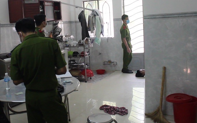 Làm rõ nguyên nhân người đàn ông treo cổ sau khi kể chuyện buồn