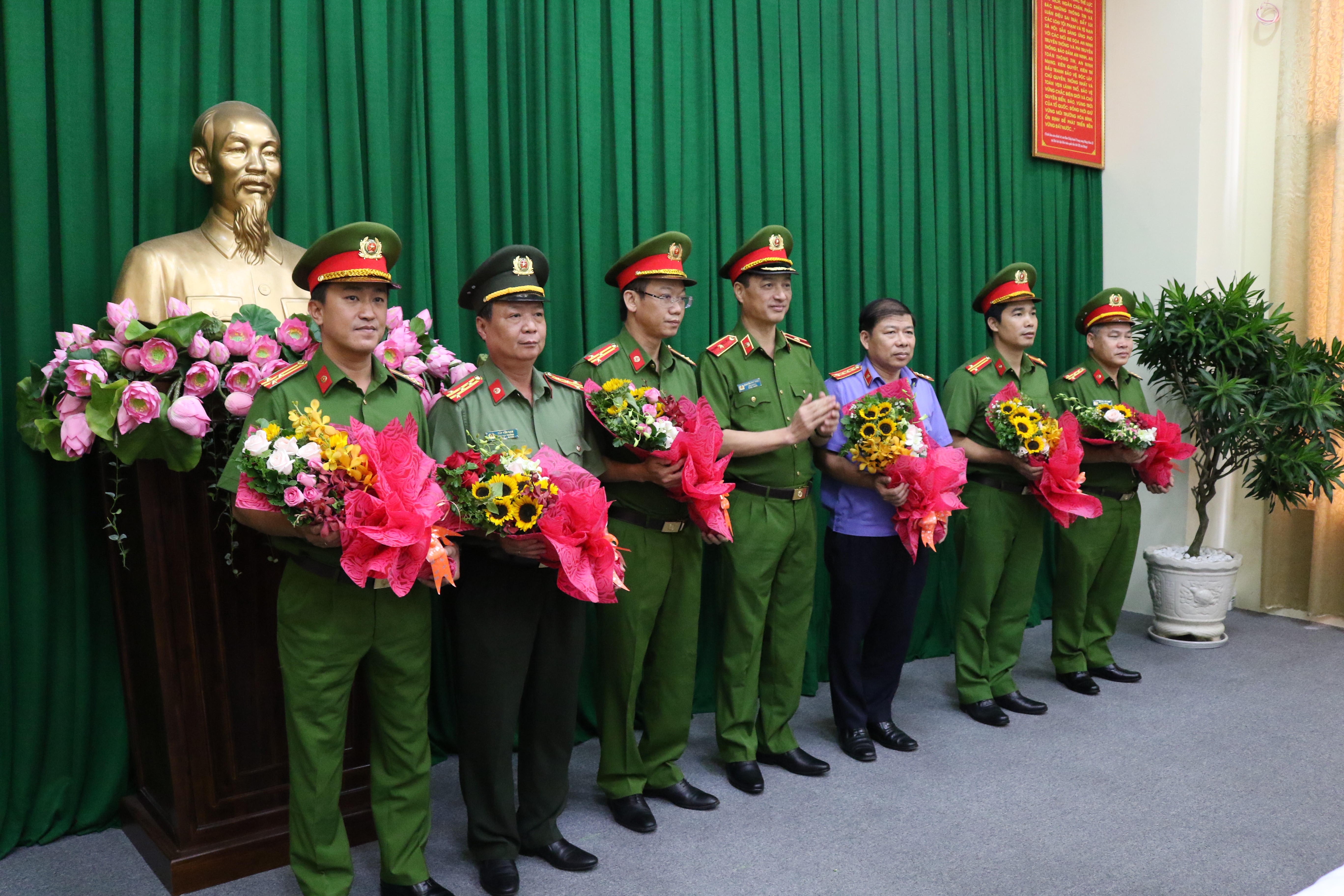 Hồ sơ điều tra - Đối tượng nào đóng vai trò chủ mưu trong vụ án lừa đảo xảy ra tại công ty CP Địa ốc Alibaba? (Hình 2).