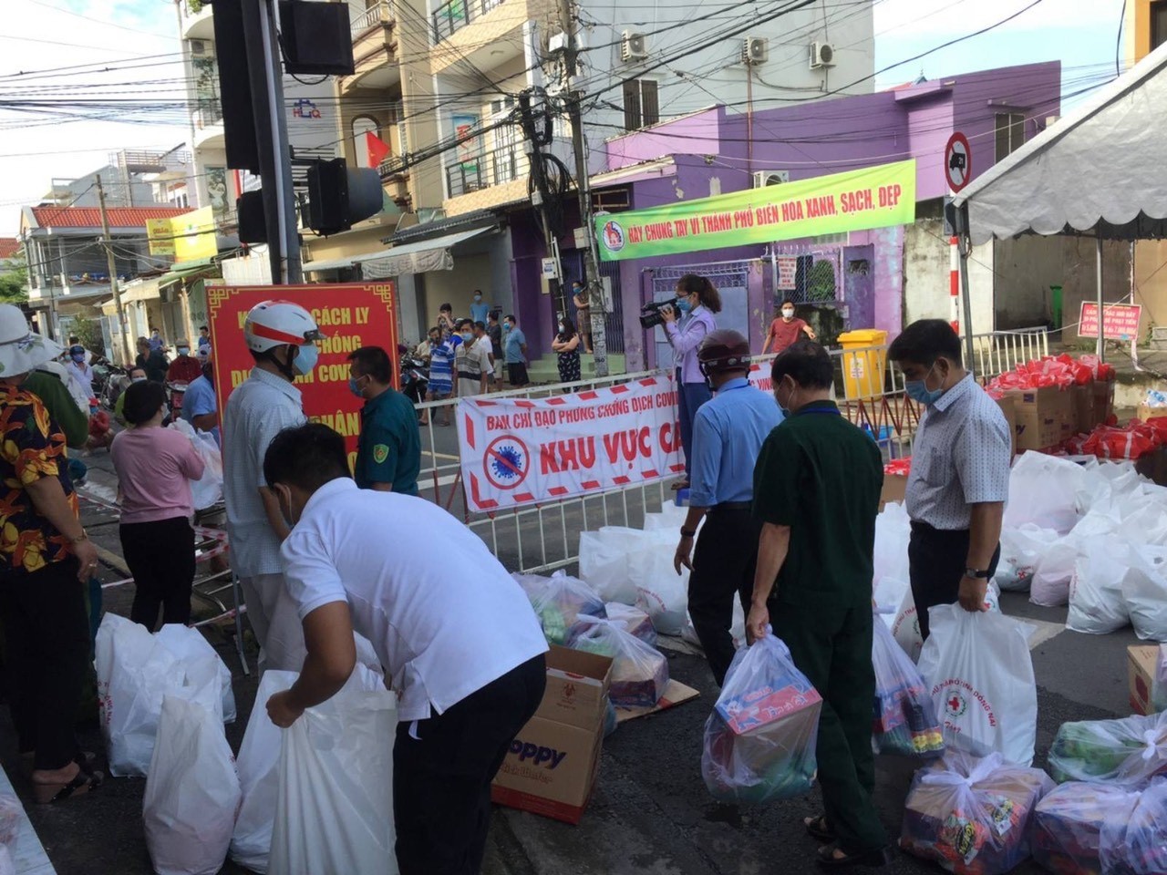 Tin nhanh - Nghĩa tình mùa dịch tại khu cách ly ở Đồng Nai (Hình 3).