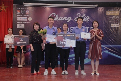 Giáo dục - Xướng danh nhà Quán quân trong HPU Debate Tournament 2019 (Hình 4).