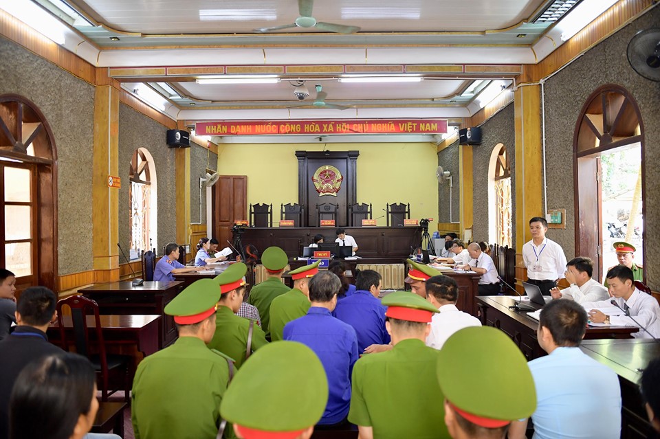 Hồ sơ điều tra - Đang xét xử vụ gian lận thi cử Sơn La: Nhiều phụ huynh có con nhờ nâng điểm vắng mặt (Hình 6).