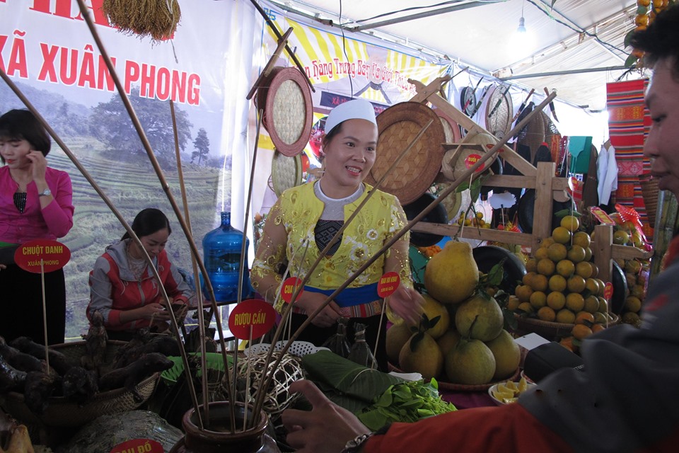 Tin nhanh - Hòa Bình: Từng bừng chào mừng lễ hội Cam Cao Phong lần thứ 5 (Hình 15).