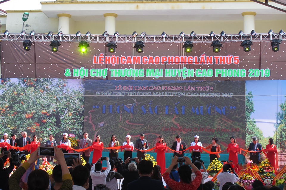 Tin nhanh - Hòa Bình: Từng bừng chào mừng lễ hội Cam Cao Phong lần thứ 5 (Hình 2).