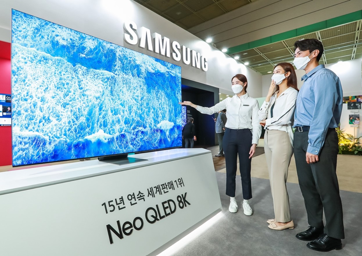 Công nghệ - Samsung mua hàng triệu tấm nền OLED của LG Display để sản xuất TV