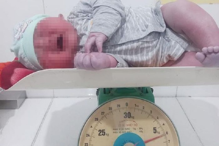 Dân sinh - Hà Tĩnh: Bé trai sơ sinh chào đời với cân nặng “khủng” 6kg